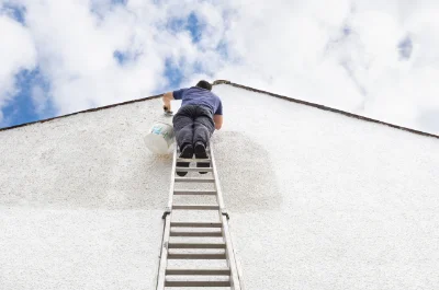 Peinture extérieure à la Roche-Canillac — façades et ravalement